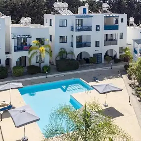Paphos Pool View Gem - Cozy 1 Bed Apartment * Pafos
