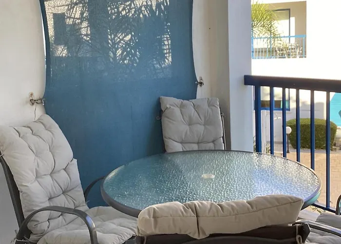 Blue Tasteful Complex Pool View アパート *