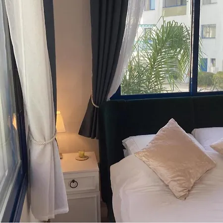 Blue Tasteful Complex Pool View Appartement *